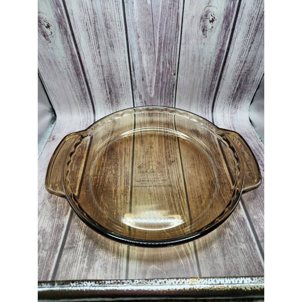 Lovenware 9" Brown/Amber Deep Pie Plate Dish Pan Scalloped Edge W/Handles